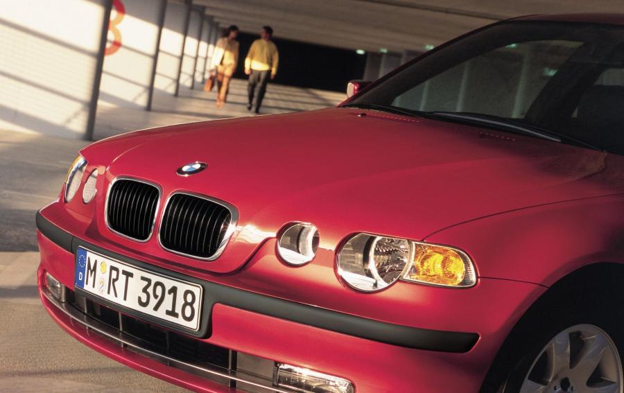  BMW 316ti Compact 2001 года  (фото 6 из 6)
